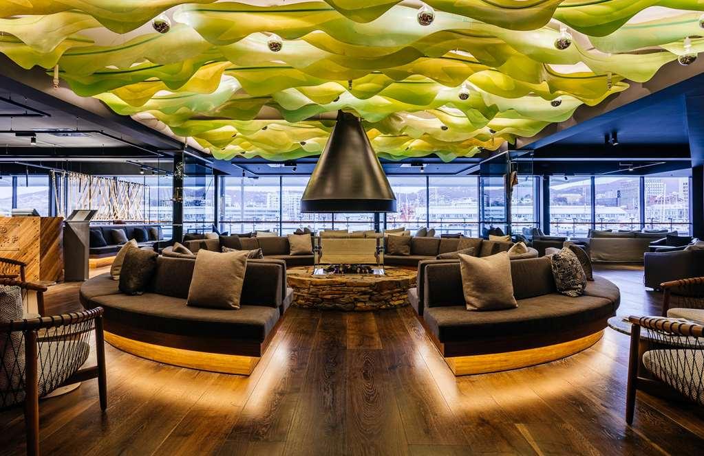 Macq 01 Hotel Hobart Restaurante foto The interior of the lounge